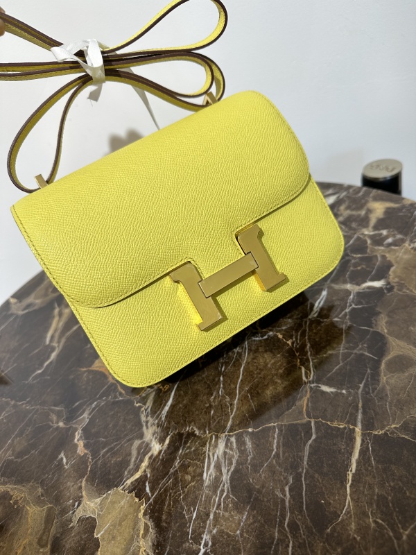 실사 [에르메스] 앱송 콘스탄스 백 HERMES CONSTANCE18CM