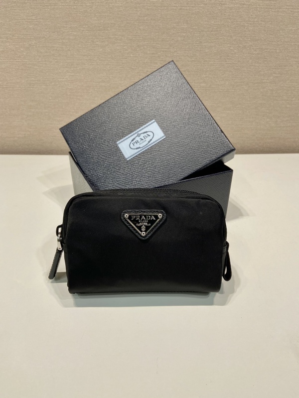 [프라다] 파우치 Prada Re-Nylon