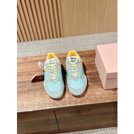 [미우미우] 신상 스니커즈