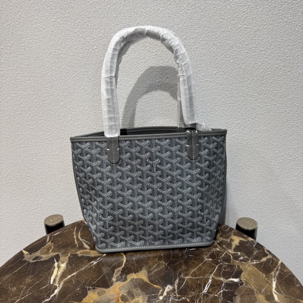 GOYARD