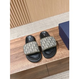 [디올] 신상 슬리퍼