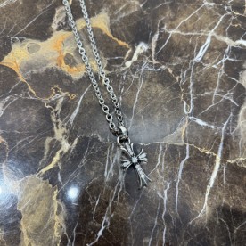 CHROME HEARTS
