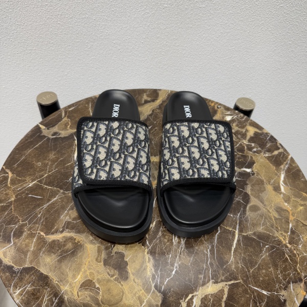 DIOR