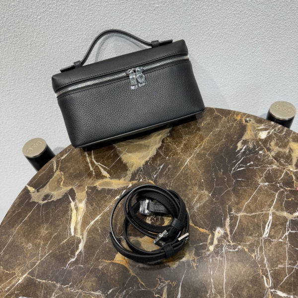 LORO PIANA