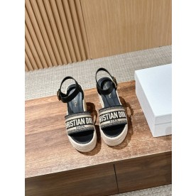 [디올] 신상 샌들