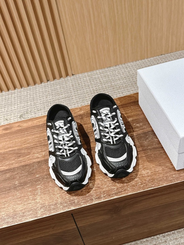 [디올] 신상 스니커즈 DIOR CHRONO SNEAKERS