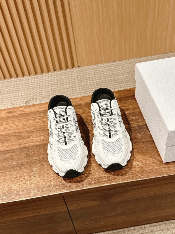 [디올] 신상 스니커즈 DIOR CHRONO SNEAKERS