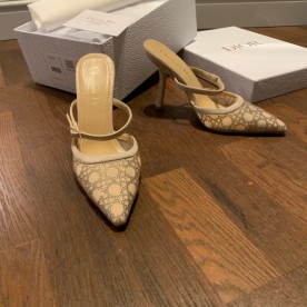 [디올] 여성 신상 샌들 DIOR CAPTURE