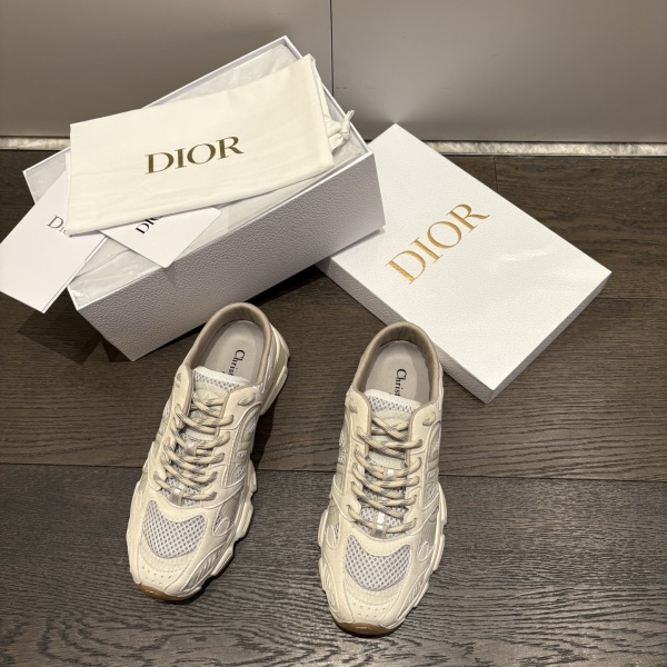 [디올] 신상 스니커즈 Dior CHRONO Sneakers