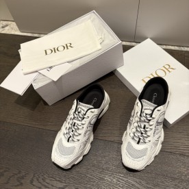 [디올] 신상 스니커즈 Dior CHRONO Sneakers